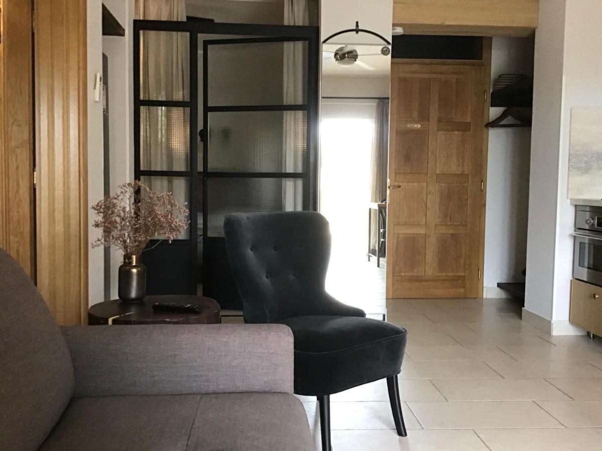Lantana Apartment