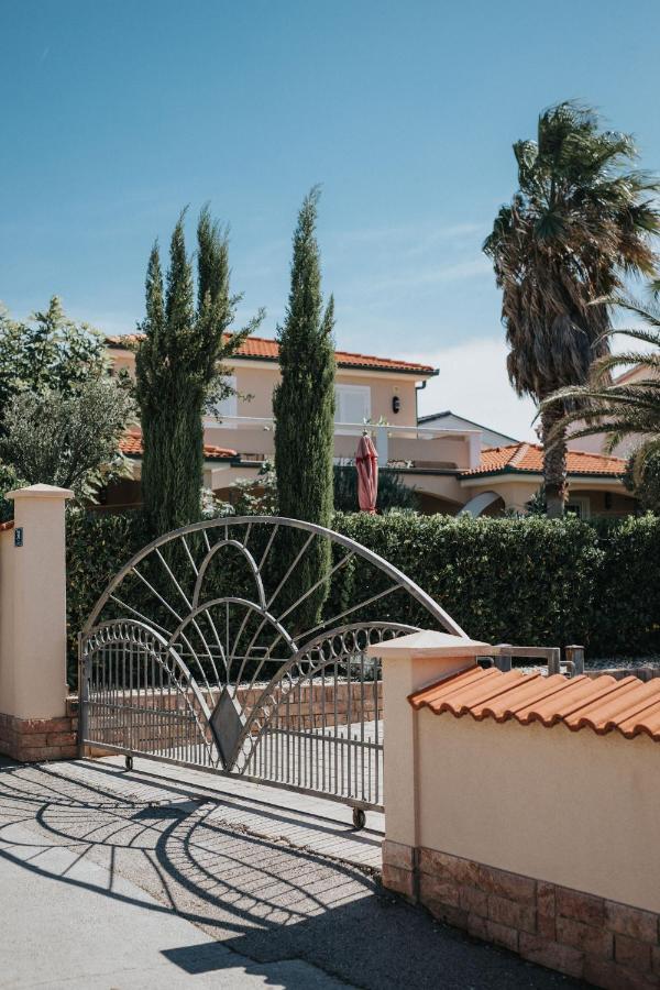 Apartment Lantana Vir