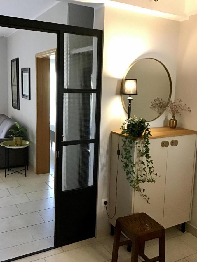 Lantana Apartment